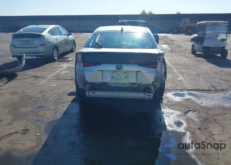 2021 Toyota Prius Le из США, поврежденный, VIN JTDKAMFU7M3142616